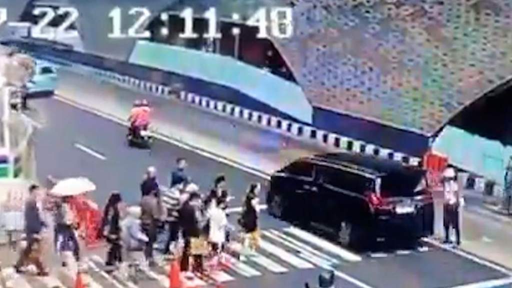 Aksi Terobos Lampu Merah Bundaran HI, Polisi Bakal Konfrontasi Sopir Alphard dan Satpam
