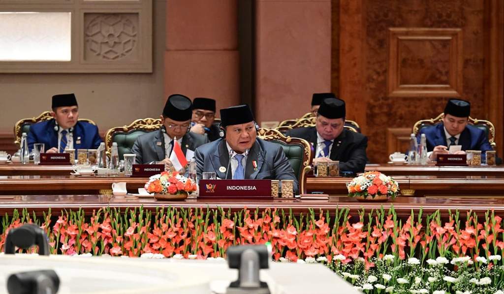 Presiden Prabowo Subianto menghadiri sesi Konferensi Tingkat Tinggi (KTT) BRICS ke-18 di Bharat Mandapam, New Delhi, India.