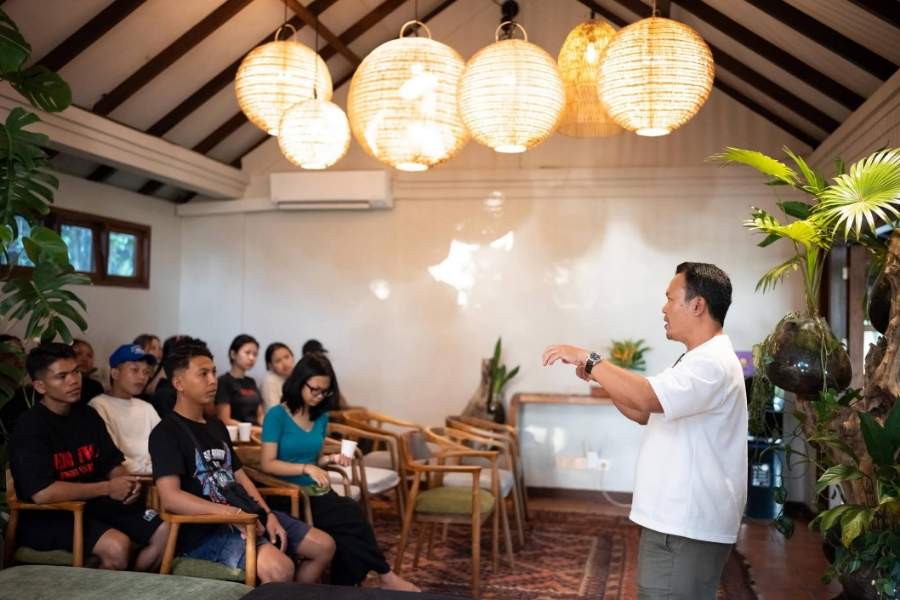 Suasana kawasan pedesaan di Desa Pejeng, Gianyar, Bali, yang memiliki potensi budaya, pertanian, serta destinasi wisata yang mulai dilirik para investor luar.
